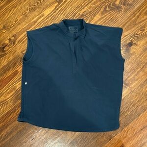 Rafaela xl figs dark harbour scrub top